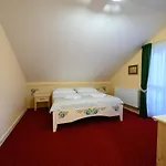 Julianin Dvor Hotel Habovka