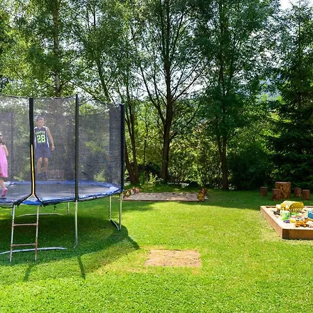 Hotell Julianin Dvor 3*