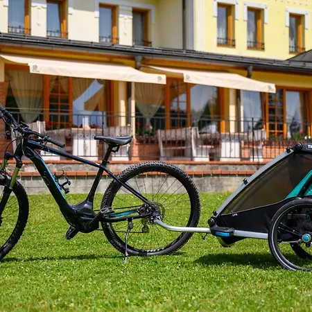 Julianin Dvor Hotell