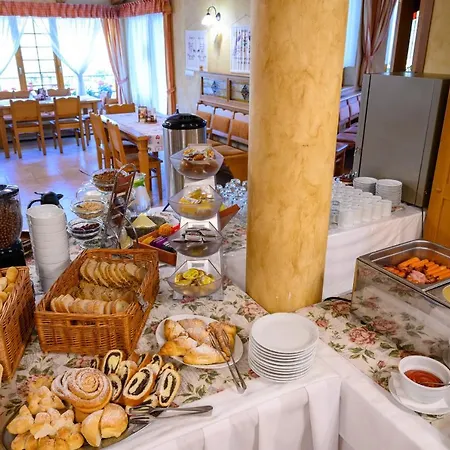 Julianin Dvor Hotel 3*