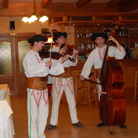 Hotel Julianin Dvor