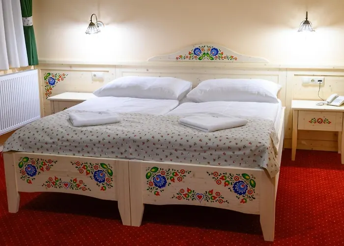 Hotel Julianin Dvor 3*